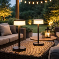 Vonkajšie osvetlenie domu a záhrady-Stolné lampy. Vonkajšia stolová lampa na terasu a do altánku.